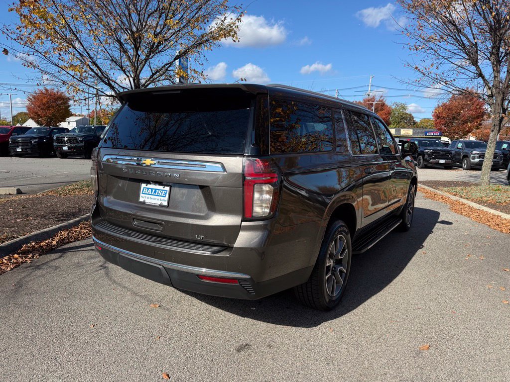 Used 2021 Chevrolet Suburban LT w/ Luxury Package AWD/4WD image 5