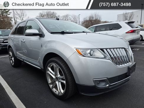 Used 2015 Lincoln MKX FWD w/ Equipment Group 102A image 3