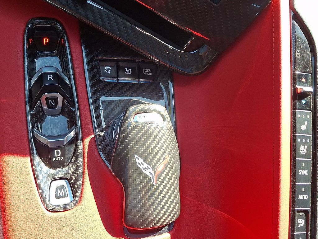 Used 2020 Chevrolet Corvette Stingray Preferred Cpe w/ 2LT Preferred Equipment Group RWD image 25
