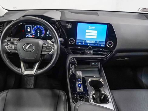 Used 2025 Lexus NX 250 FWD w/ Accessory Package (2T) image 12