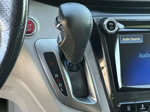 Used 2014 Honda Odyssey Touring image 21