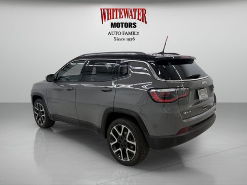 Used 2021 Jeep Compass Limited w/ Sun and Sound Group AWD/4WD image 2