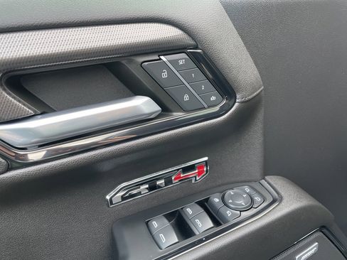 Used 2022 GMC Sierra 1500 AT4 w/ AT4 Premium Package image 21