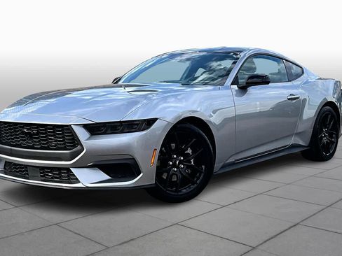 Certified 2025 Ford Mustang Coupe image 35