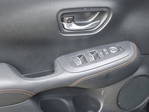 Used 2025 Honda HR-V Sport image 12