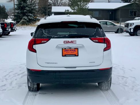 Used 2020 GMC Terrain SLE w/ Driver Convenience Package image 4
