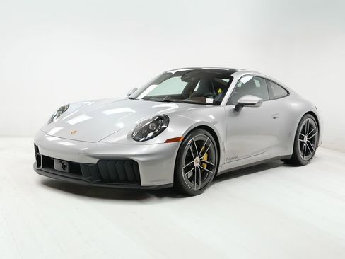 Certified 2025 Porsche 911 Carrera 4 GTS AWD/4WD image 1
