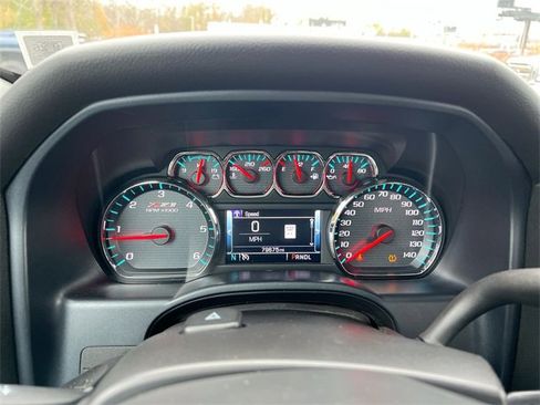 Used 2018 Chevrolet Silverado 1500 LT w/ LPO, Street Package image 12