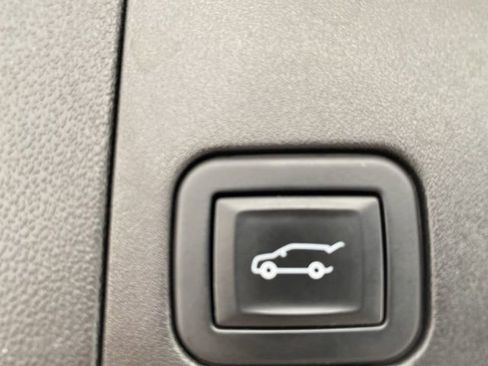 Used 2021 Cadillac XT5 Premium Luxury image 32