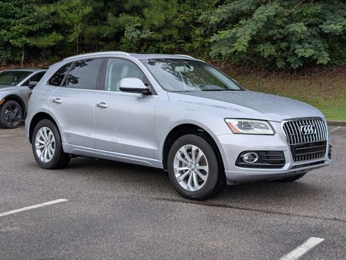 Used 2016 Audi Q5 2.0T Premium Plus w/ Technology Package AWD/4WD image 8