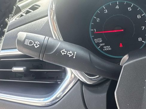 Used 2018 Chevrolet Equinox LT AWD/4WD image 22