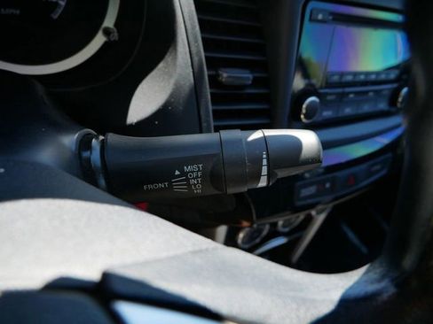 Used 2016 Mitsubishi Lancer ES AWD/4WD image 27
