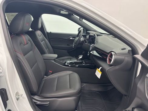 New 2026 Chevrolet Trax RS FWD image 28