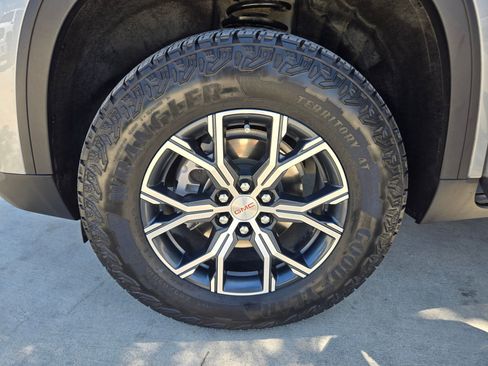 Certified 2024 GMC Acadia AT4 w/ Luxury Package AWD/4WD image 26
