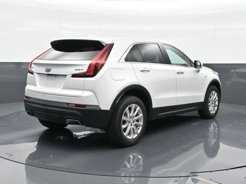 Certified 2023 Cadillac XT4 Luxury w/ Driver Awareness Package FWD image 5