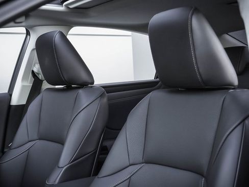 Certified 2024 Lexus ES 350 w/ Premium Package image 10