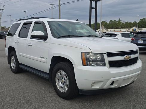 Used 2009 Chevrolet Tahoe LT w/ Luxury Package image 1