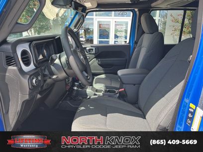 New 2025 Jeep Gladiator Sport