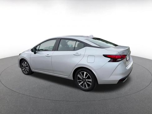Used 2025 Nissan Versa SV FWD image 10