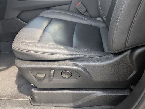 Used 2025 Chevrolet Tahoe Z71 AWD/4WD image 22