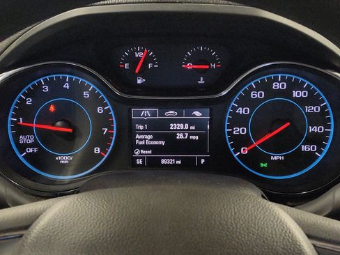 Used 2017 Chevrolet Cruze LS FWD image 23