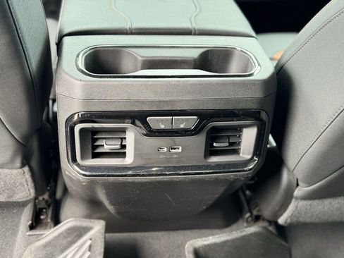 Used 2023 GMC Sierra 1500 AT4 w/ AT4 Preferred Package AWD/4WD image 24