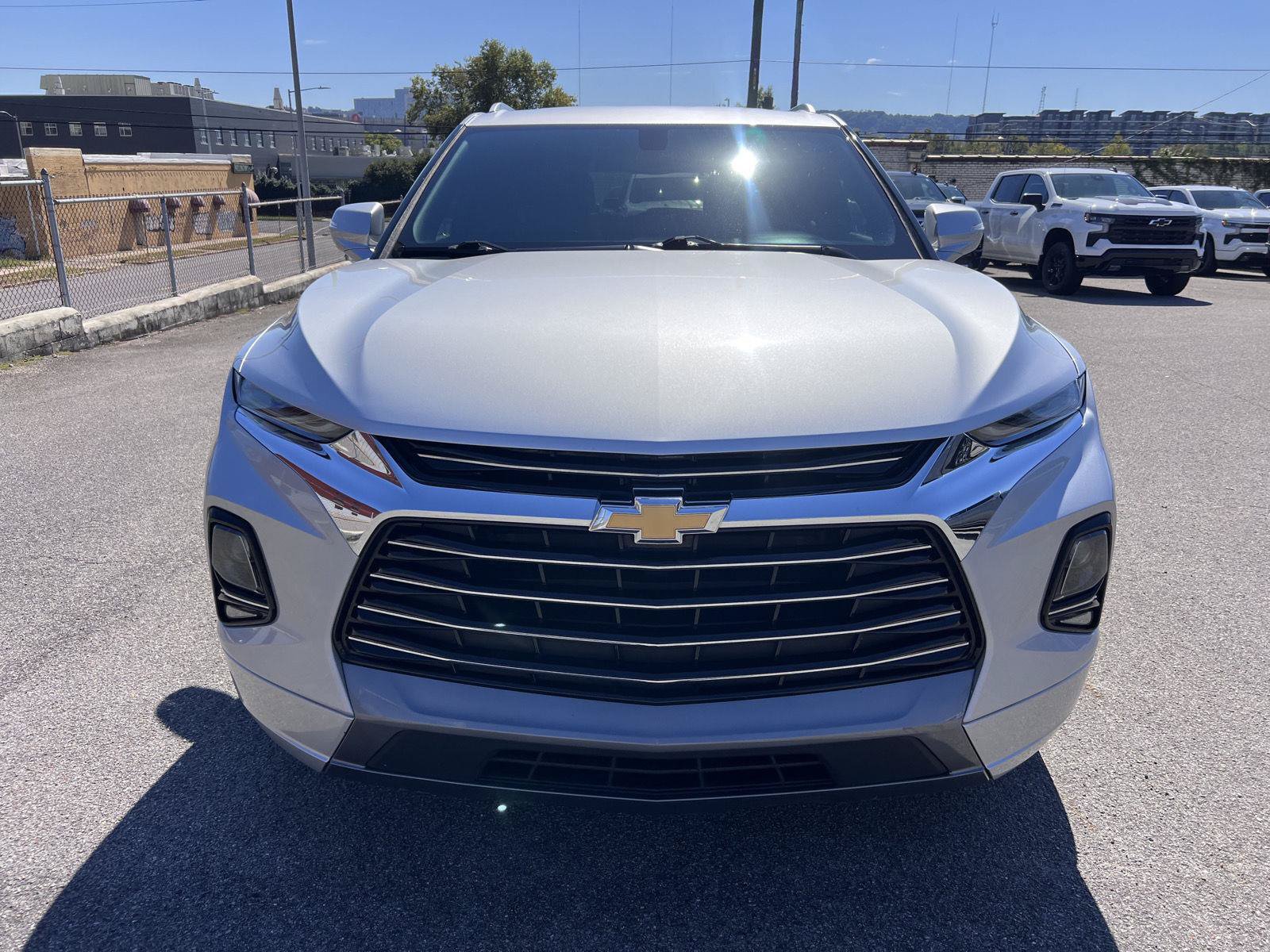 Used 2020 Chevrolet Blazer Premier w/ LPO, Sport Package AWD/4WD image 2