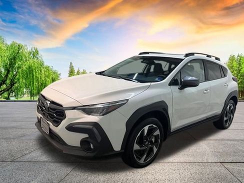 Certified 2025 Subaru Crosstrek 2.5i Limited w/ Crosstrek Mirror Package image 8