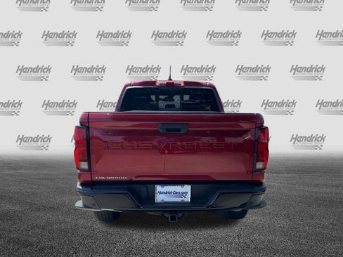 Used 2023 Chevrolet Colorado Z71 w/ Z71 Convenience Package 2 AWD/4WD image 8