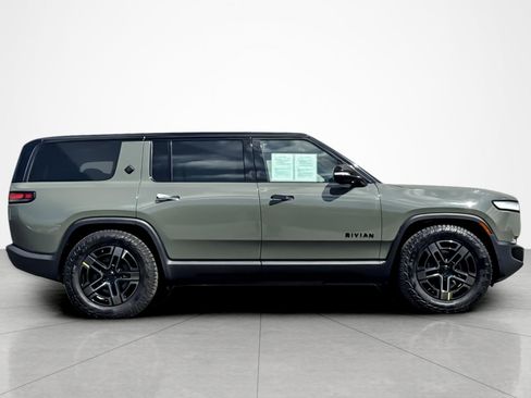 Used 2023 Rivian R1S Launch Edition image 6