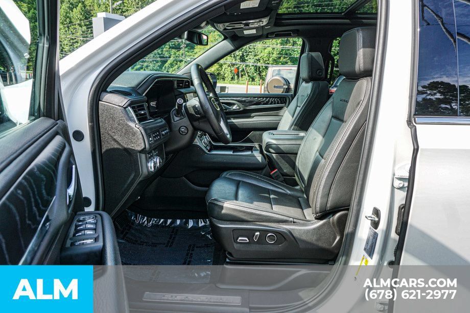 Used 2024 GMC Yukon Denali AWD/4WD image 20