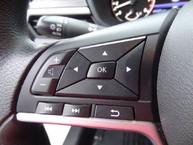 Used 2025 Nissan Altima 2.5 SV FWD image 16