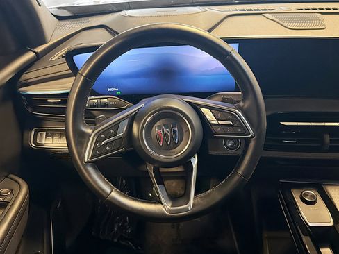 Used 2025 Buick Enclave Preferred image 18