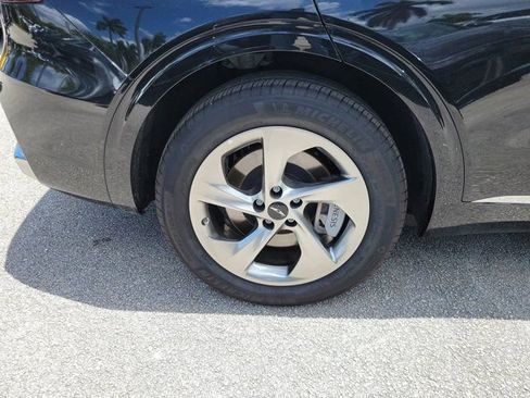 Used 2026 Genesis GV70 2.5T AWD/4WD image 5