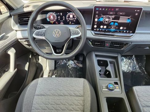 New 2026 Volkswagen Tiguan S AWD/4WD image 24