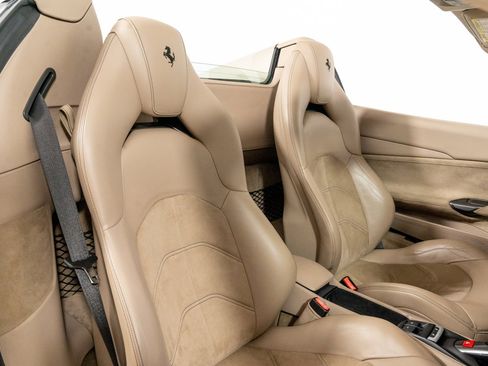 Used 2018 Ferrari 488 Spider image 41