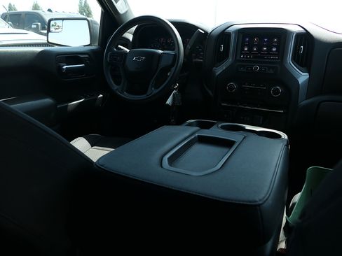Used 2021 Chevrolet Silverado 1500 Custom Trail Boss w/ LPO, Dark Essentials Package AWD/4WD image 22