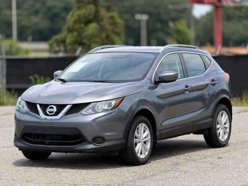 Used 2017 Nissan Rogue Sport SV AWD/4WD image 6