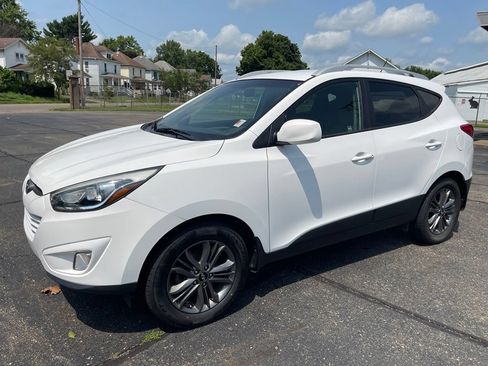 Used 2015 Hyundai Tucson SE FWD image 2