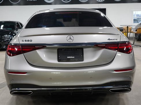 Used 2022 Mercedes-Benz S 580 4MATIC Sedan image 4
