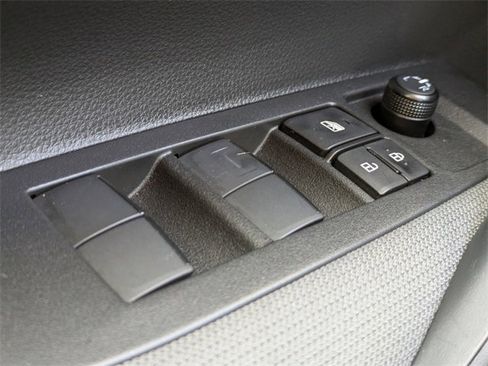 Used 2025 Toyota Corolla LE image 23