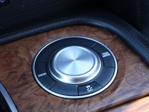 Used 2023 Nissan Armada SL w/ Cargo Package image 36