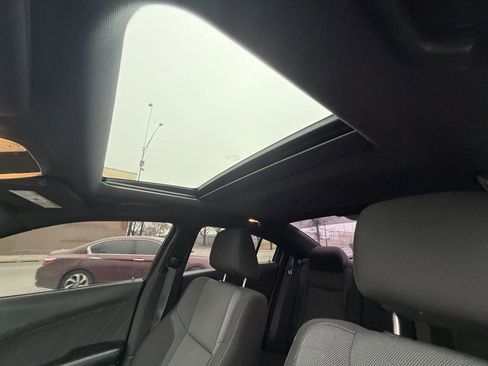 Used 2021 Dodge Charger SXT w/ Blacktop Package image 39