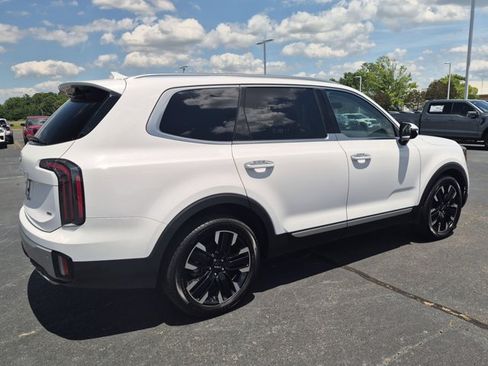Used 2023 Kia Telluride SX Prestige AWD/4WD image 4