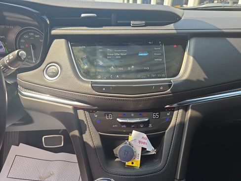 Certified 2023 Cadillac XT5 Sportv w/ Technology Package AWD/4WD image 23
