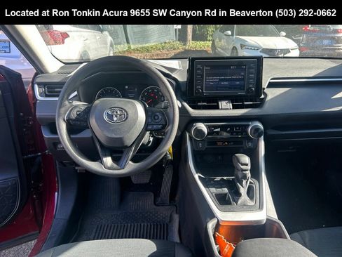 Used 2022 Toyota RAV4 LE AWD/4WD image 10