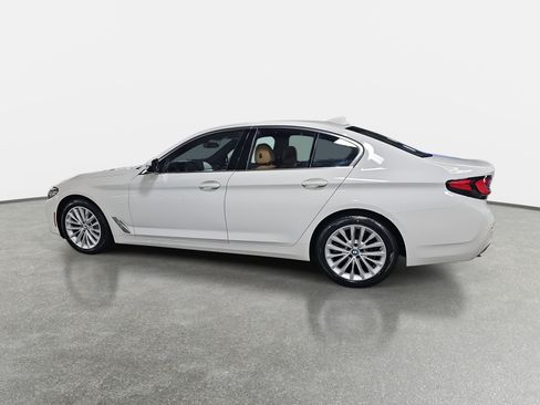 Certified 2023 BMW 530i w/ Executive Package image 9
