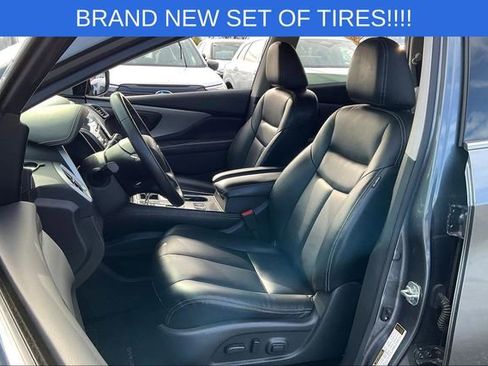 Used 2020 Nissan Murano SV w/ Premium Package image 25