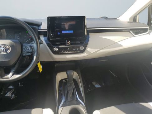 Used 2023 Toyota Corolla LE FWD image 11