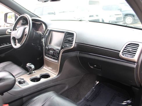 Used 2014 Jeep Grand Cherokee Limited w/ Trailer Tow Group IV AWD/4WD image 13